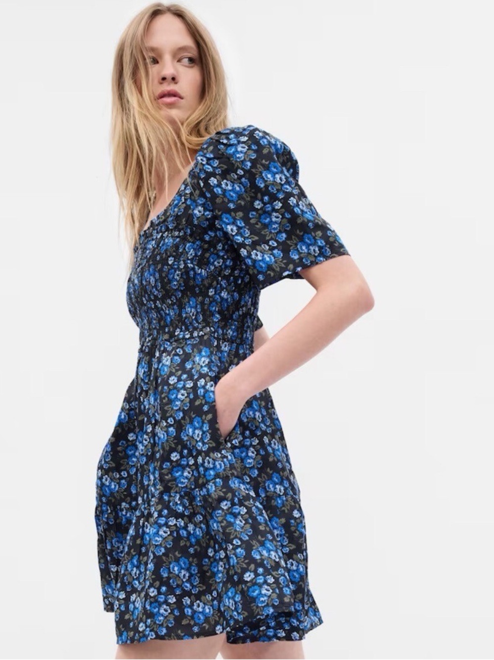 NWT GAP Blue Floral Short Sleeve Smocked Waist Dress